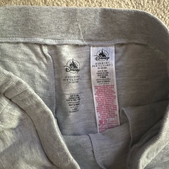 Disney store sweatpants/jogger woman’s small. Used in great condition - Picture 2 of 3